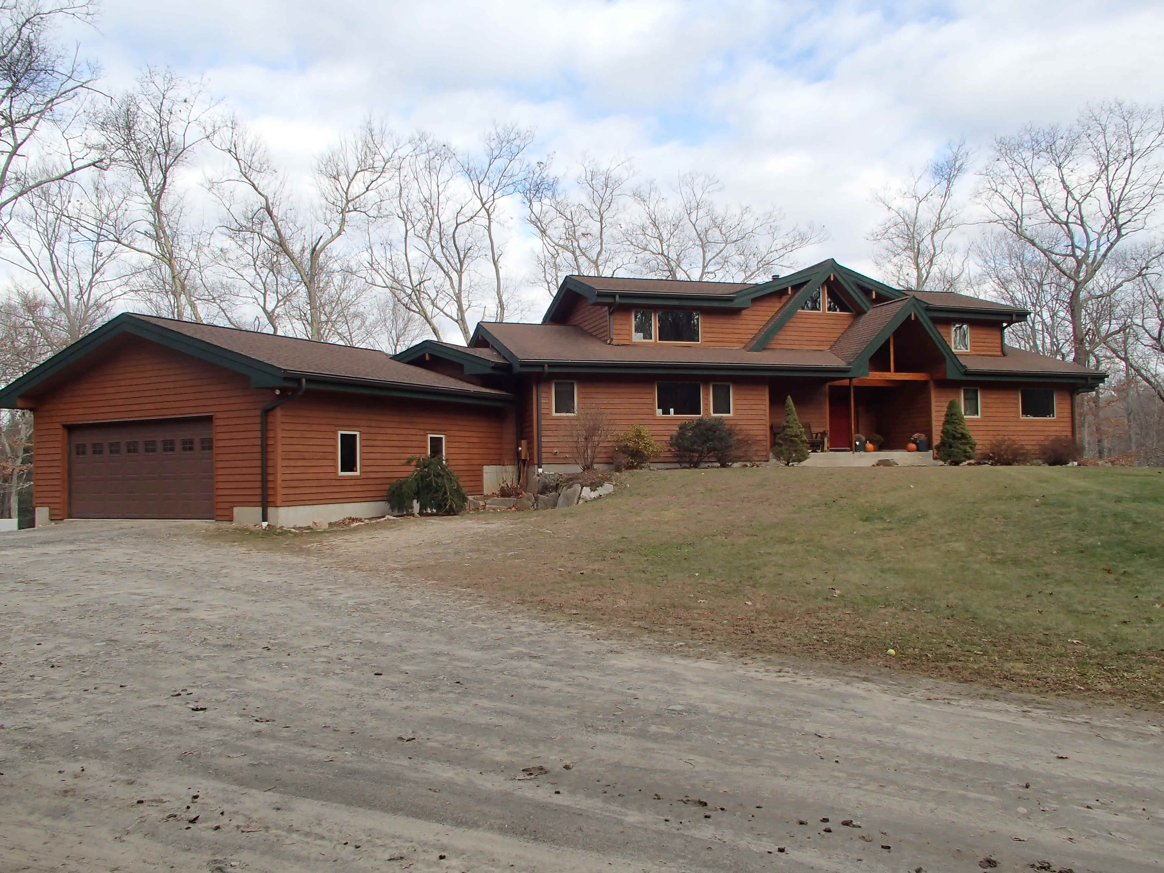 Building photograph for 96 CLAPBOARD RD